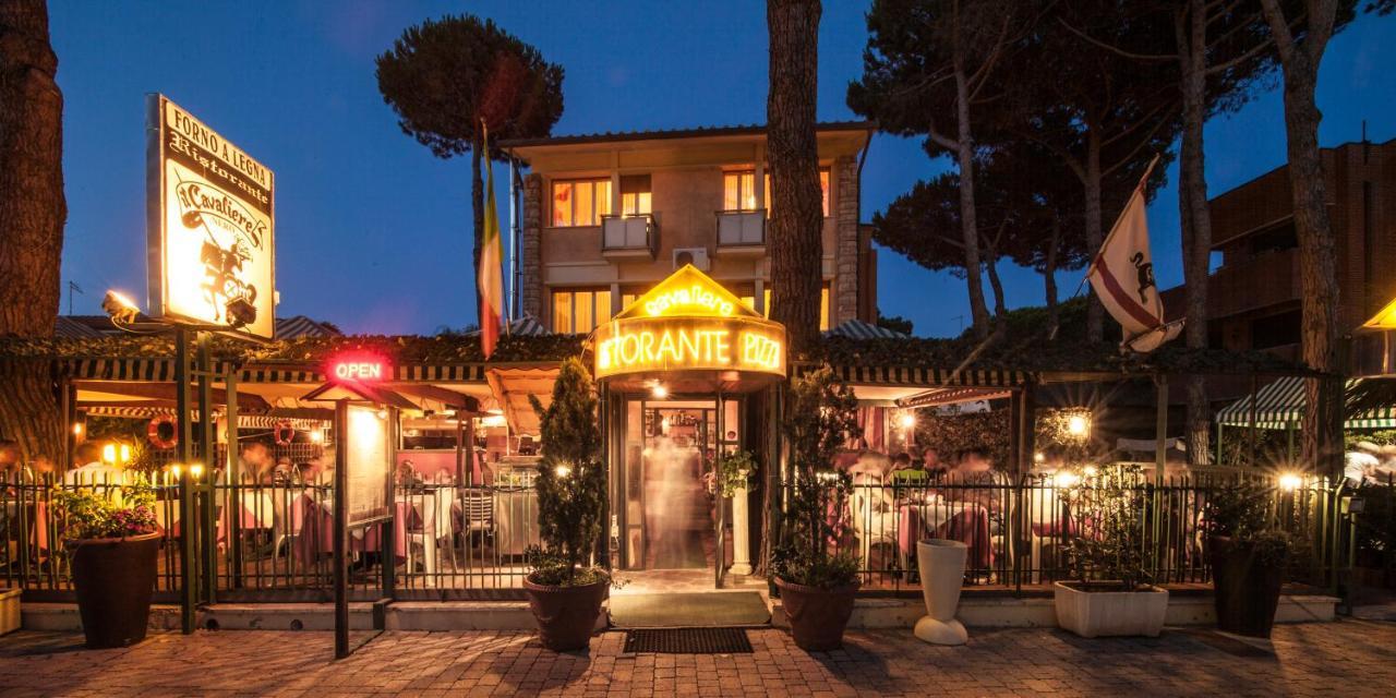 Hotel Il Cavaliere Nero Tirrenia Εξωτερικό φωτογραφία